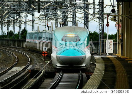 At the Tohoku Shinkansen Nasu-Shiobara Station At the Tohoku Shinkansen Nasu-Shiobara Station 54680898