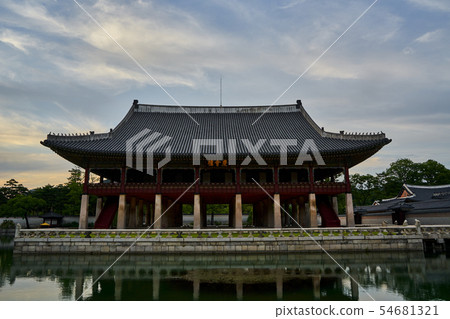 Gyeongbokgung Palace Weekly Scenery Gyeongbokgung Palace Weekly Scenery 54681321