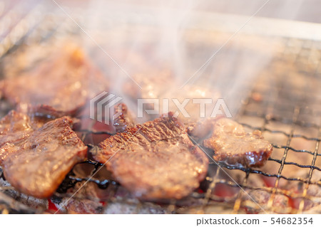 烤肉·卡爾維_燒烤·燒烤·燒烤·木炭燒烤·烤架燒烤·木炭·七環·營地·食品·木炭 烤肉·卡爾維_燒烤·燒烤·燒烤·木炭燒烤·烤架燒烤·木炭·七環·營地·食品·木炭 54682354