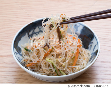 雞肉和粉絲沙拉 54683663