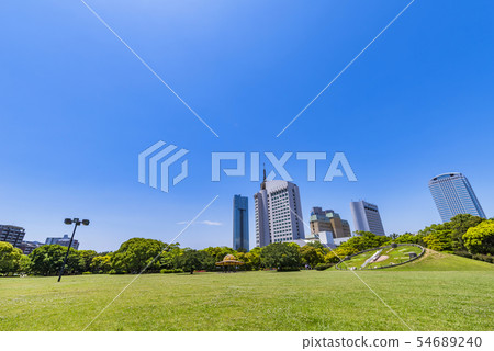Makuhari Beach Park Large Lawn Square and Makuhari New City Building 54689240