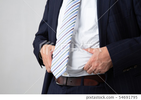 代謝中年肥胖的中年男性 代謝中年肥胖的中年男性 54691795