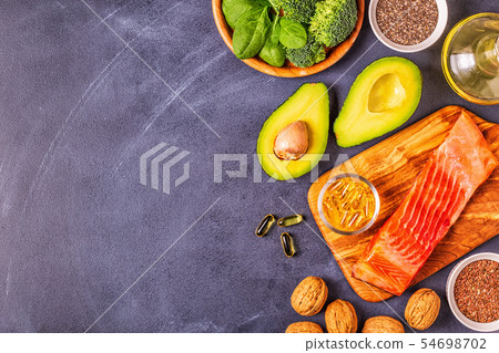 Animal and vegetable sources of omega-3 acids. 54698702