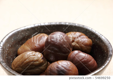Peeled chestnuts. Peeled chestnuts. 54699250
