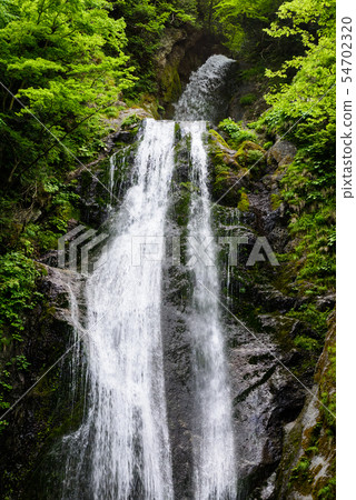 Retrospective waterfall 54702320