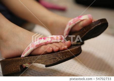 得到geta的孩子的腳 54702733