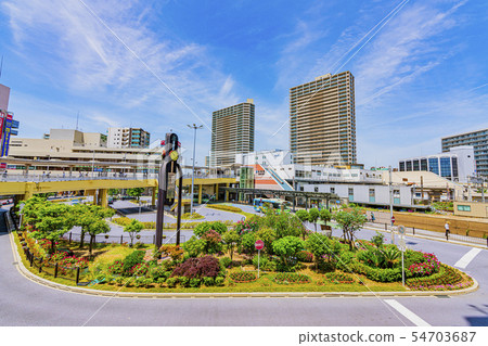 Osaka Takatsuki Station front view 54703687