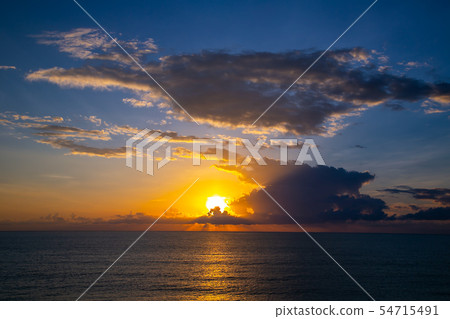 台灣臺東海岸日出景觀Asia, Taiwan, Taitung Coast Sunrise 54715491