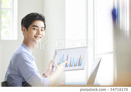 Male Business Male Business 54718178
