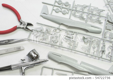製作塑料模型製作飛機模型 製作塑料模型製作飛機模型 54722736