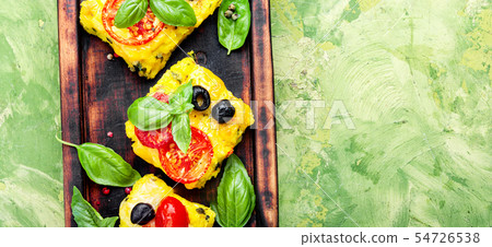 Polenta Italian cornmeal dish Polenta Italian cornmeal dish 54726538