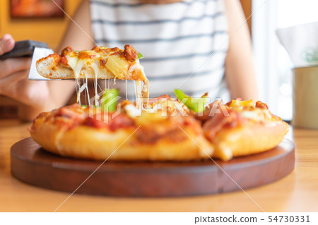 hot pizza dip tray of pizza toppings include ham, hot pizza dip tray of pizza toppings include ham, 54730331