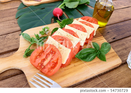 餐桌Monstera葉子Caprese 54730729