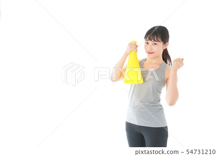 Young woman doing sports cheer 54731210