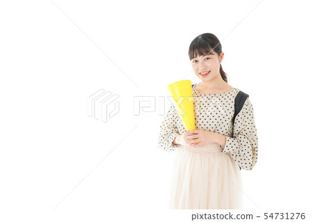 Young woman doing sports cheer 54731276