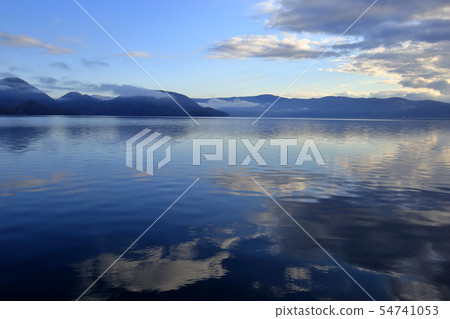 Hokkaido, autumn and early morning scenery of Lake Toya Hokkaido, autumn and early morning scenery of Lake Toya 54741053