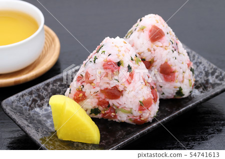 飯糰,醃梅 飯糰,醃梅 54741613