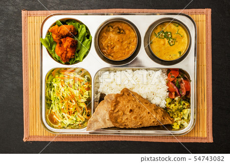 Curry and Chapati typical Indian food 54743082