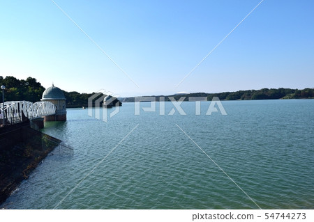 Clear autumn in October Clear autumn in October 54744273