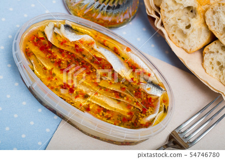 Preserved marinated herring 54746780
