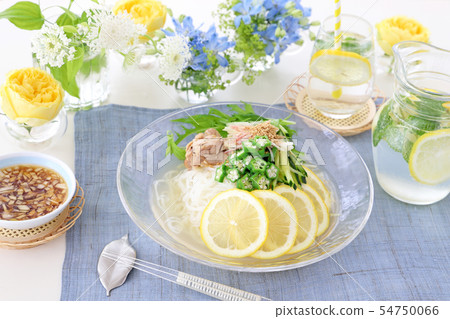 Lemon cold noodle steamed chicken 54750066