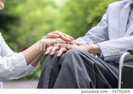 Elderly person image 54750269