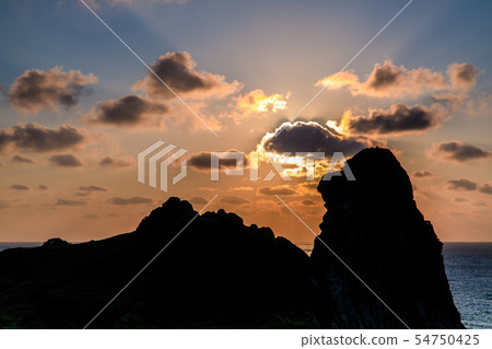 Sunset of Saruiwa [Iki City, Nagasaki Prefecture] 54750425
