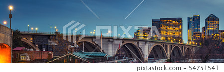 Key bridge at night in Washington DC 54751541