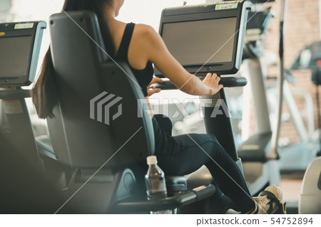 sports club, female, females 54752894