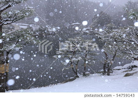 Mihara City, Hiroshima Prefecture Sankeien Snow Scenery 54759143