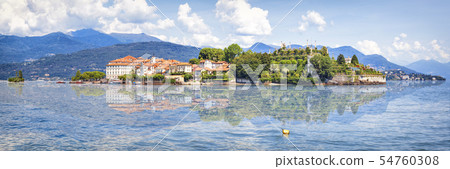 Panorama of Isola Bella island in summer 54760308