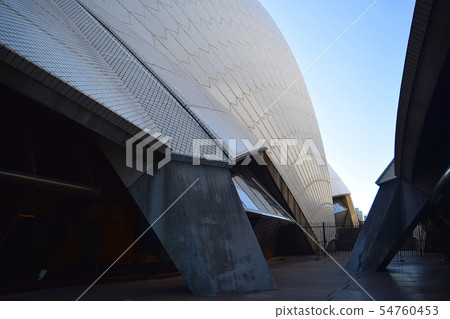 Between the opera house Between the opera house 54760453