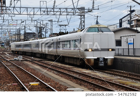 Hokuriku Main Line, limited express to enter Itoigawa Station (683 series) Hokuriku Main Line, limited express to enter Itoigawa Station (683 series) 54762592