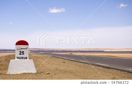 Chott el jerid, Tunisia, desert 54766372