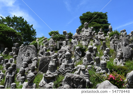 Stone Buddha group of Takenari Hyakuhinkan 54778448