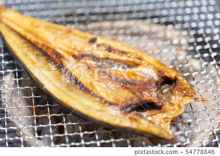 Overnight dried salmon, BBQ, bbq, charcoal grilled, grilled, biton charcoal, seven rings, camping, food, food 54778846