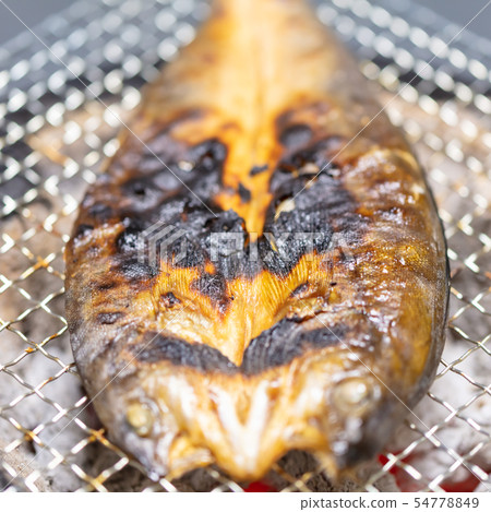 Overnight dried salmon, BBQ, bbq, charcoal grilled, grilled, biton charcoal, seven rings, camping, food, food 54778849
