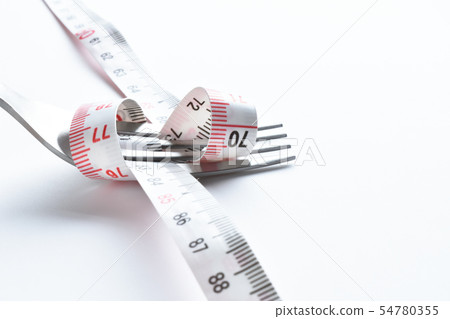 Image of fork and measure diet 54780355