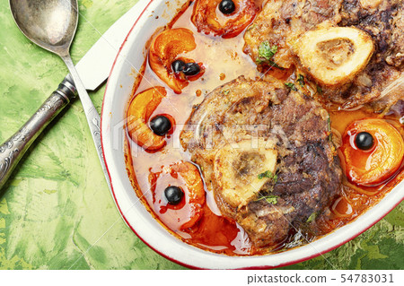 Italian veal steak ossobuco 54783031
