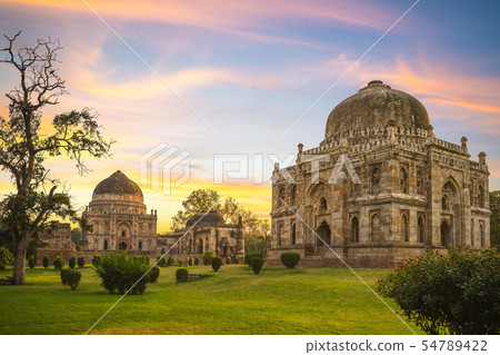 Bara Gumbad at lodi garden in delhi, india Bara Gumbad at lodi garden in delhi, india 54789422