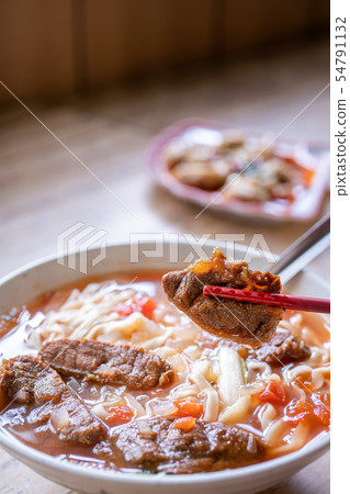 牛肉牛肉麵台灣菜拉涼板茄子台灣牛肉麵九宮 牛肉牛肉麵台灣菜拉涼板茄子台灣牛肉麵九宮 54791132