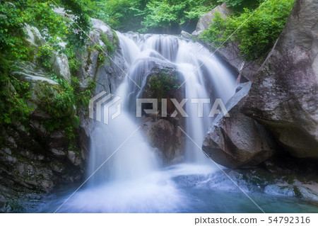 Oto Shirakawa Gorge in Hokuto City in early summer Oto Shirakawa Gorge in Hokuto City in early summer 54792316