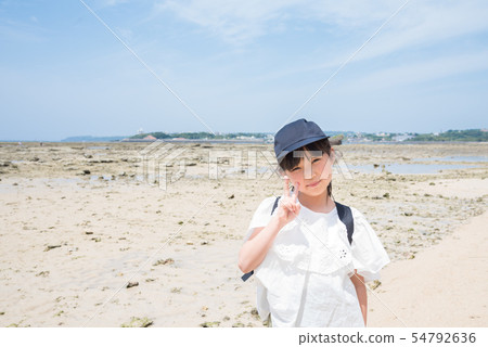 Summer sea elementary school girl Summer sea elementary school girl 54792636
