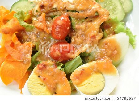 Islamic salad vegetable and boiled egg with sauce 54796657