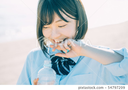 School girls who drink water 54797209