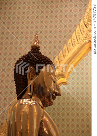 Golden Buddha Statue 54797758