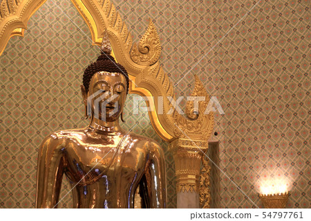 Golden Buddha Statue Golden Buddha Statue 54797761