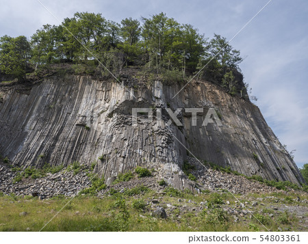 basalt column pillars, lava vulcanic rock formation organ shape national cultural landmark Zlaty basalt column pillars, lava vulcanic rock formation organ shape national cultural landmark Zlaty 54803361