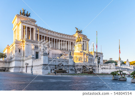 Vittorio Emanuele II Monument, or Altare della Patria, at Piazza Venezia, Rome, Italy 54804554