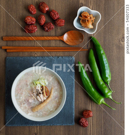 Korean traditional food 54807333